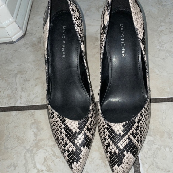 Marc Fisher Snake Heels - Picture 2 of 3